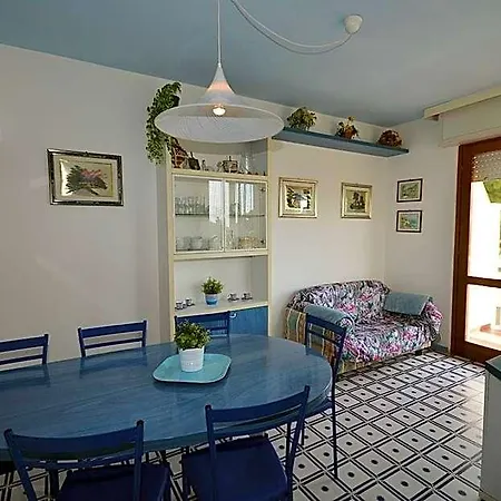 Hotel Renewed Flat With Ac And Lift For 6 People By Beahost