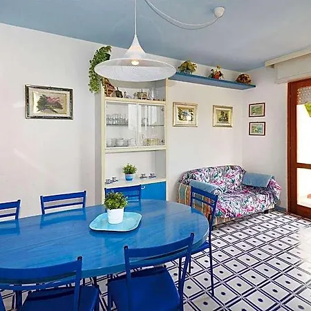 Renewed Flat With Ac And Lift For 6 People By Beahost Hotel