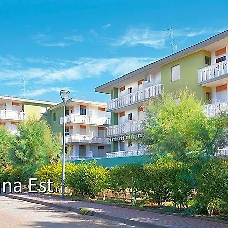 Renewed Flat With Ac And Lift For 6 People By Beahost Hotel